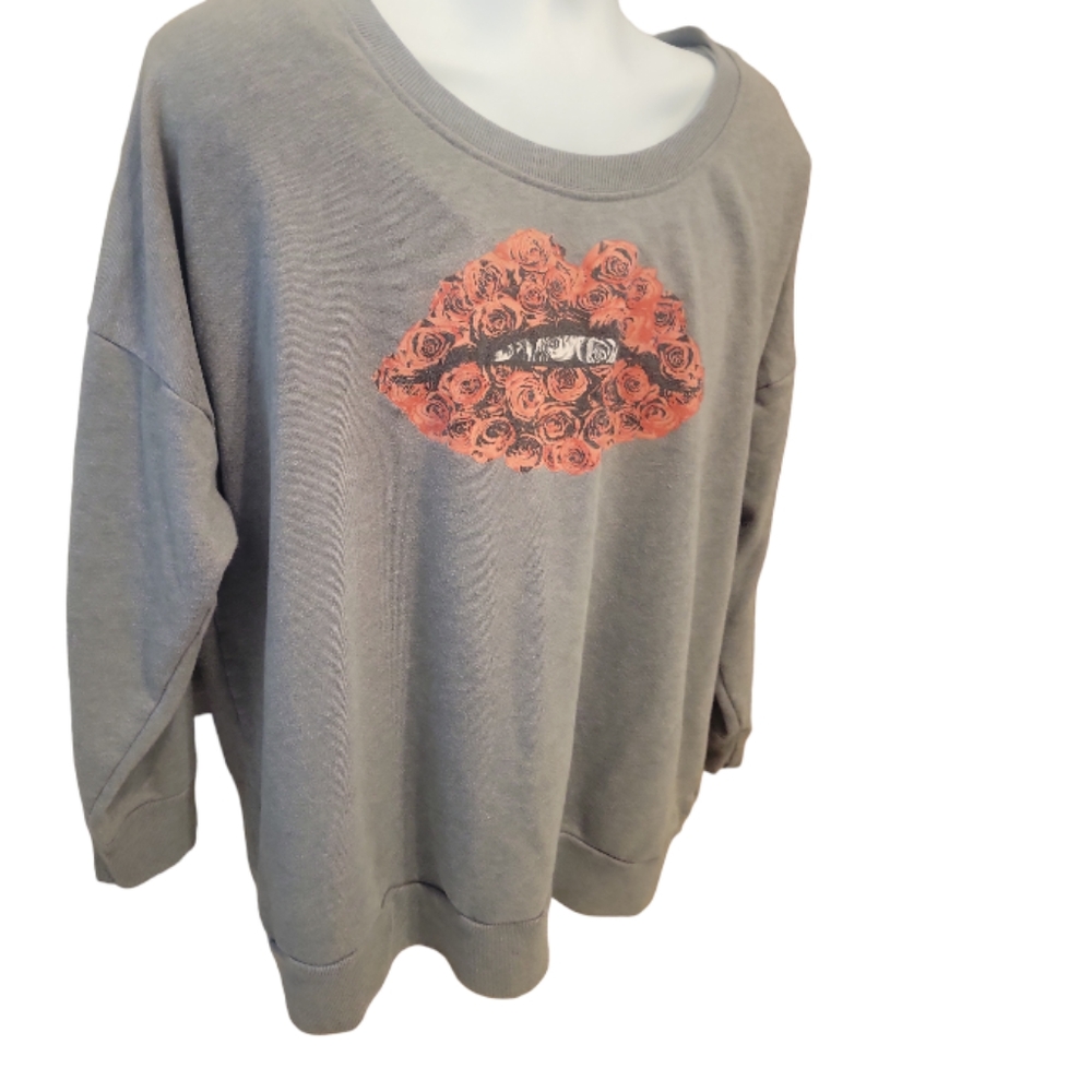 Torrid, Rose Lips Floral Modern Pop Design, comfy Sexy gray Sweatshirt - Picture 4 of 8